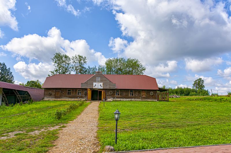 Barn Roof Construction in Cumming, GA